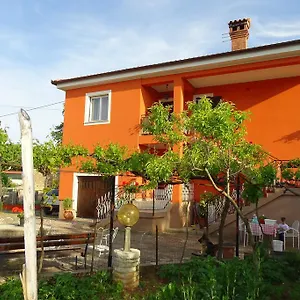 Apartment Parenzana, Buje